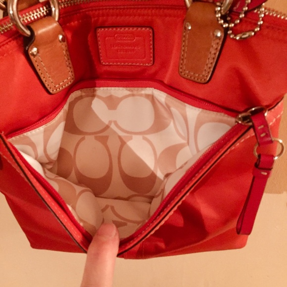 COACH Hampton Leather Trimmed Tote Authentic - Picture 6 of 8